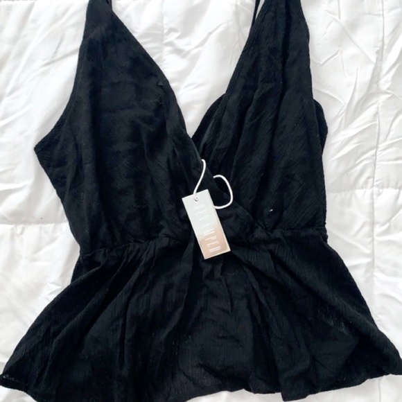 Black Flowy Tank Top - Picture 2 of 2